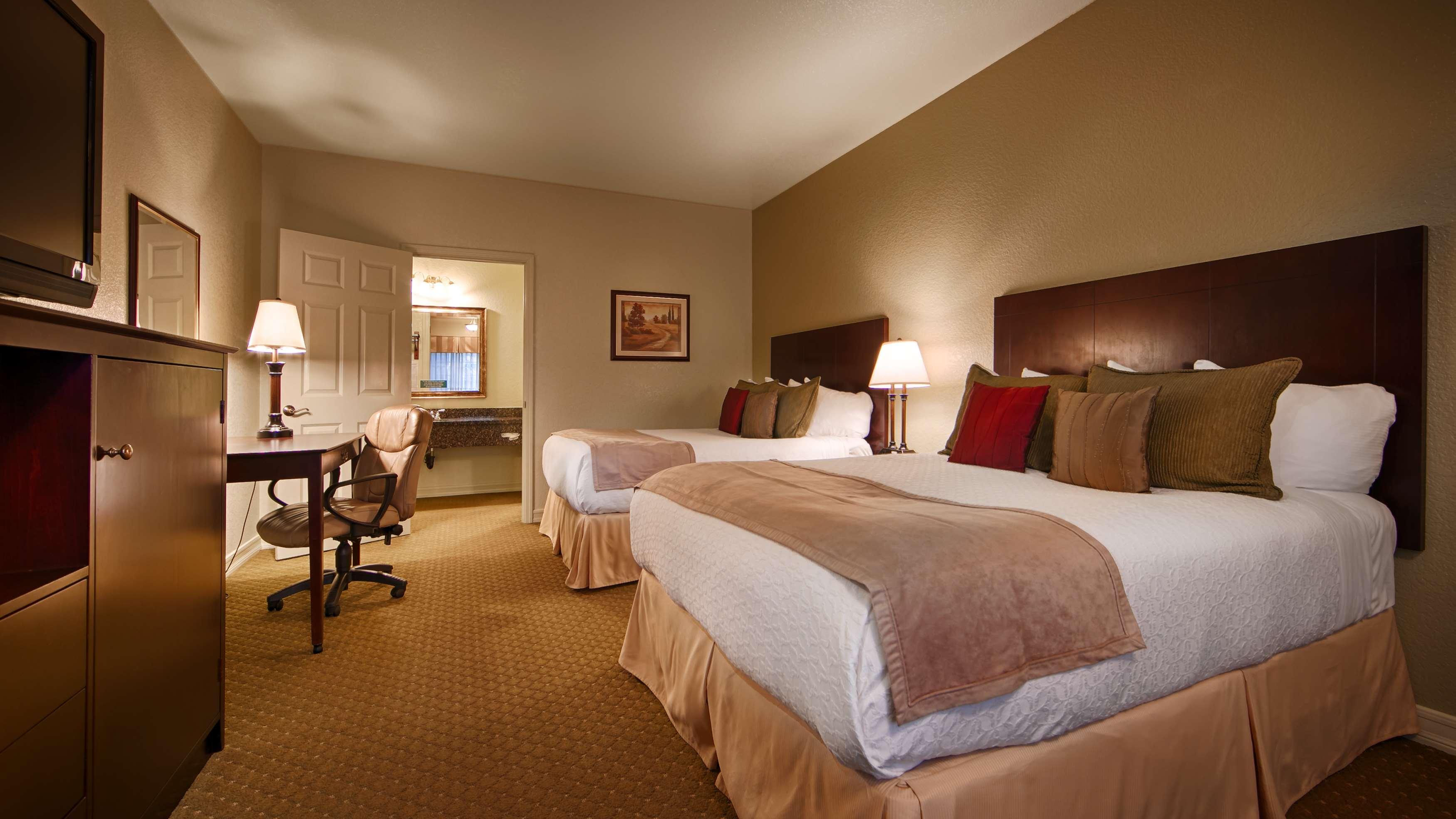 Best Western Plus Bayshore Inn Eureka Exterior photo