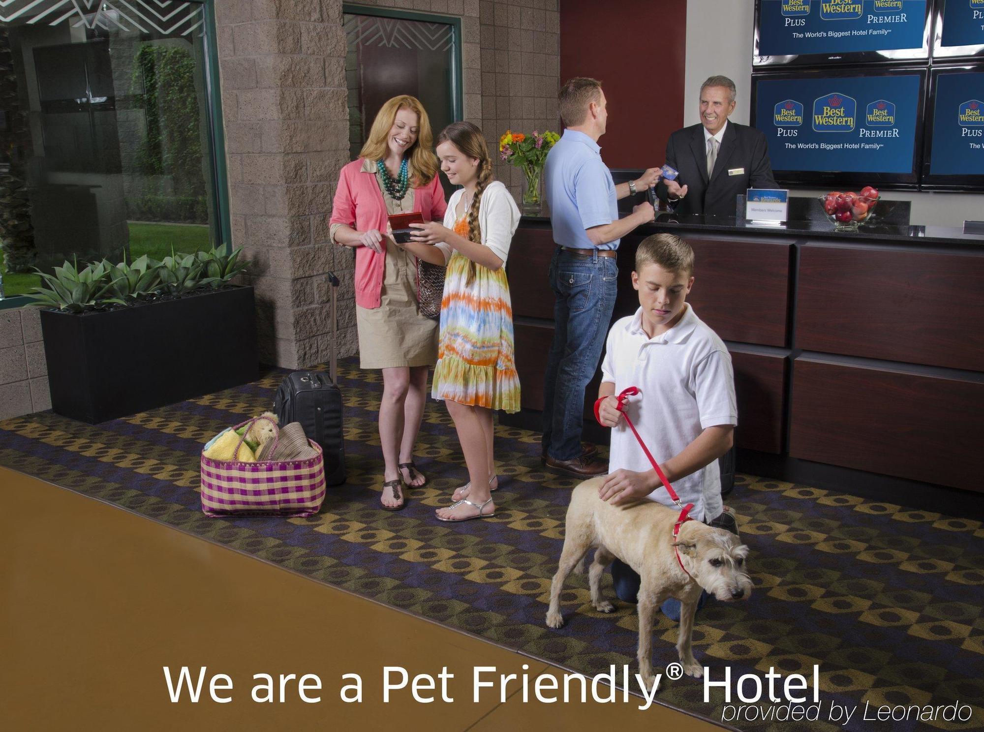Best Western Plus Bayshore Inn Eureka Exterior photo